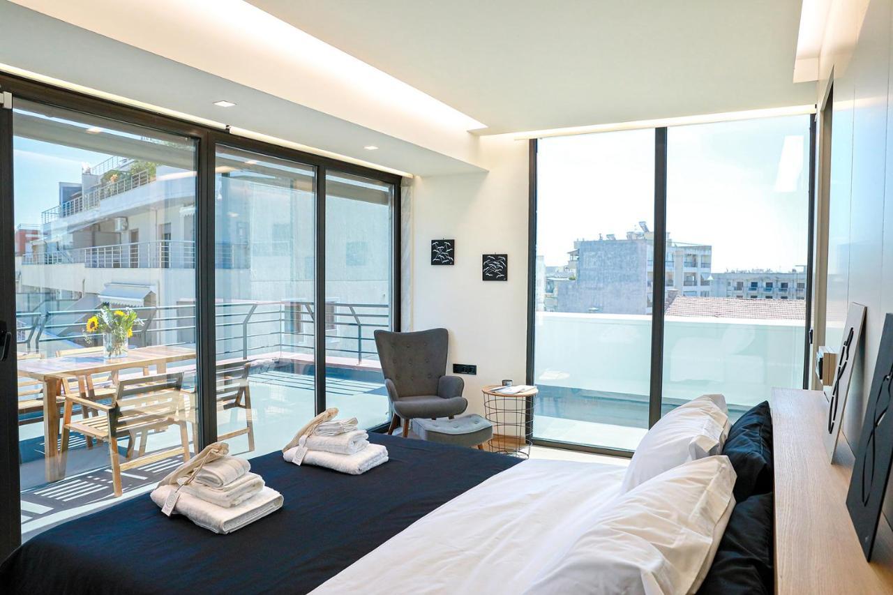 The First Key Luxury & Small Apartment In The Center Of クサンチ エクステリア 写真