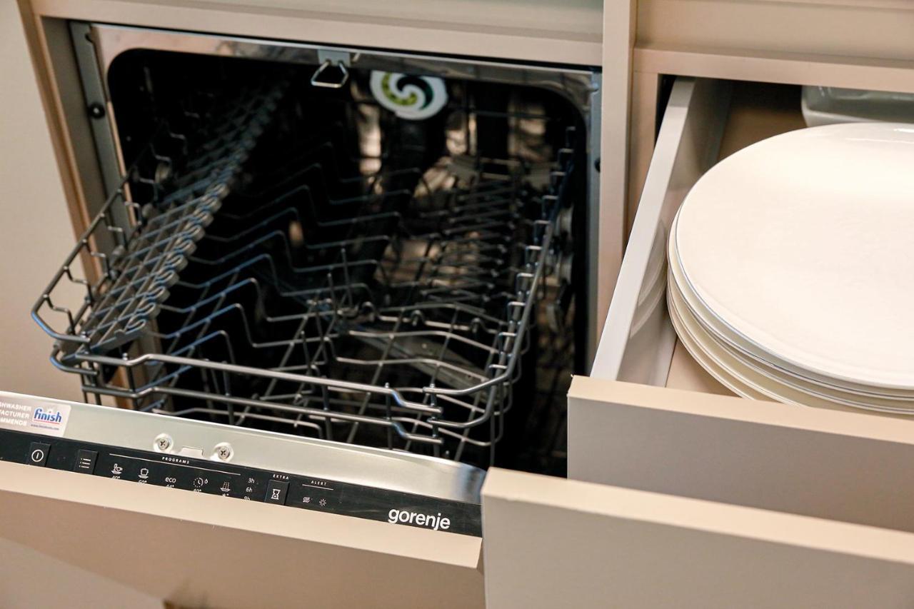 The First Key Luxury & Small Apartment In The Center Of クサンチ エクステリア 写真