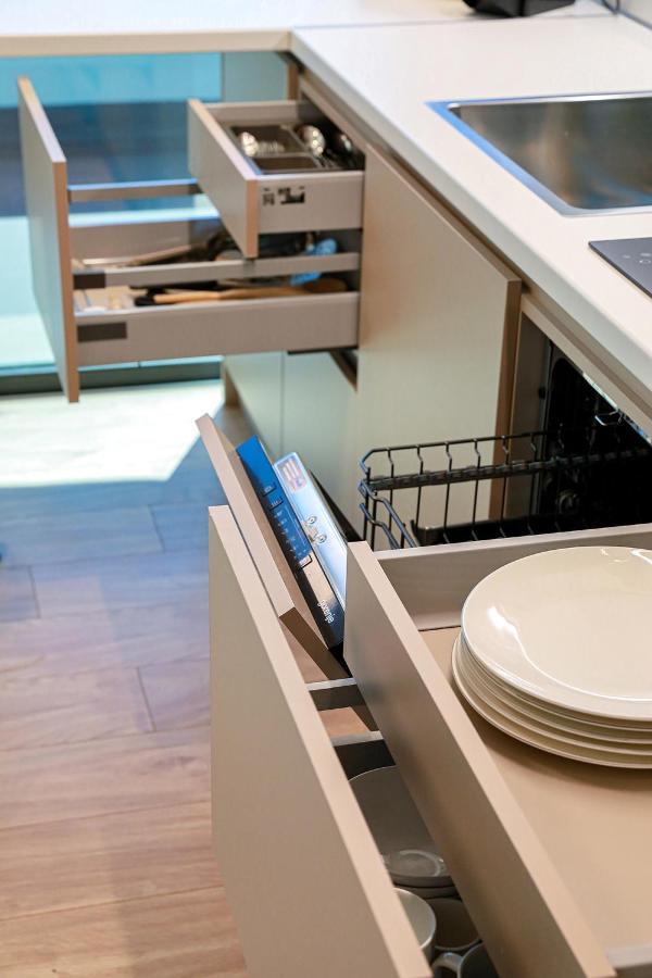The First Key Luxury & Small Apartment In The Center Of クサンチ エクステリア 写真